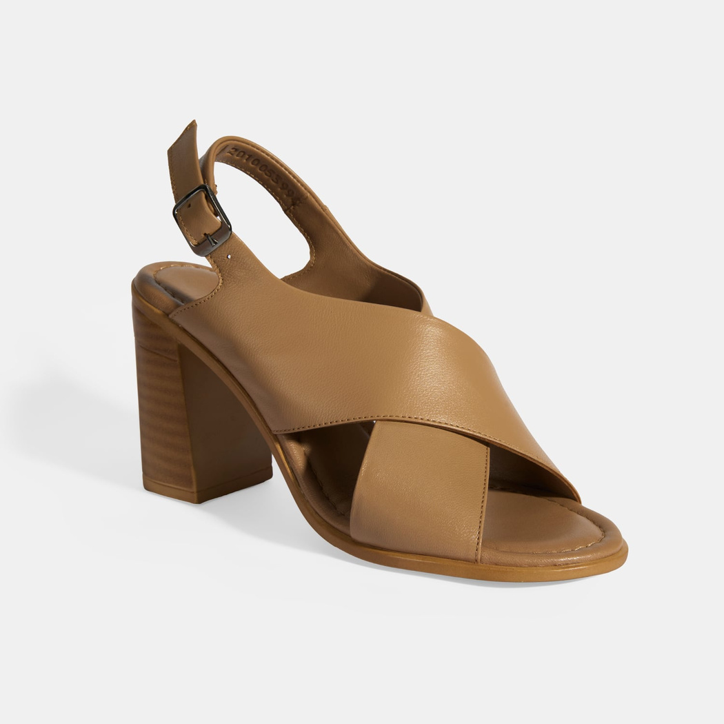 Kahve Kadın Toka Detaylı Deri Sandalet