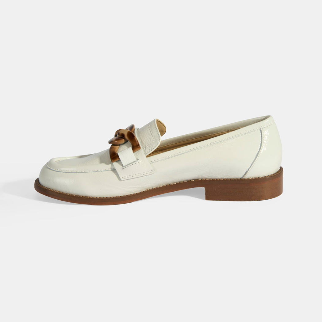 Luca Grossi Kadın Beyaz Aksesuar Detaylı Rugan Loafer