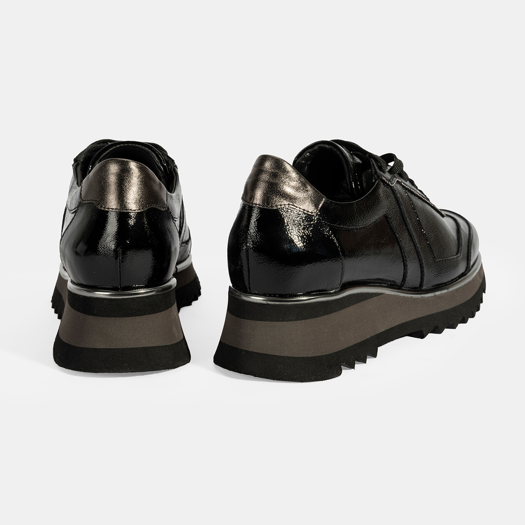 Luca Grossi Kadın Siyah Bağcıklı Rugan Spor Ayakkabı