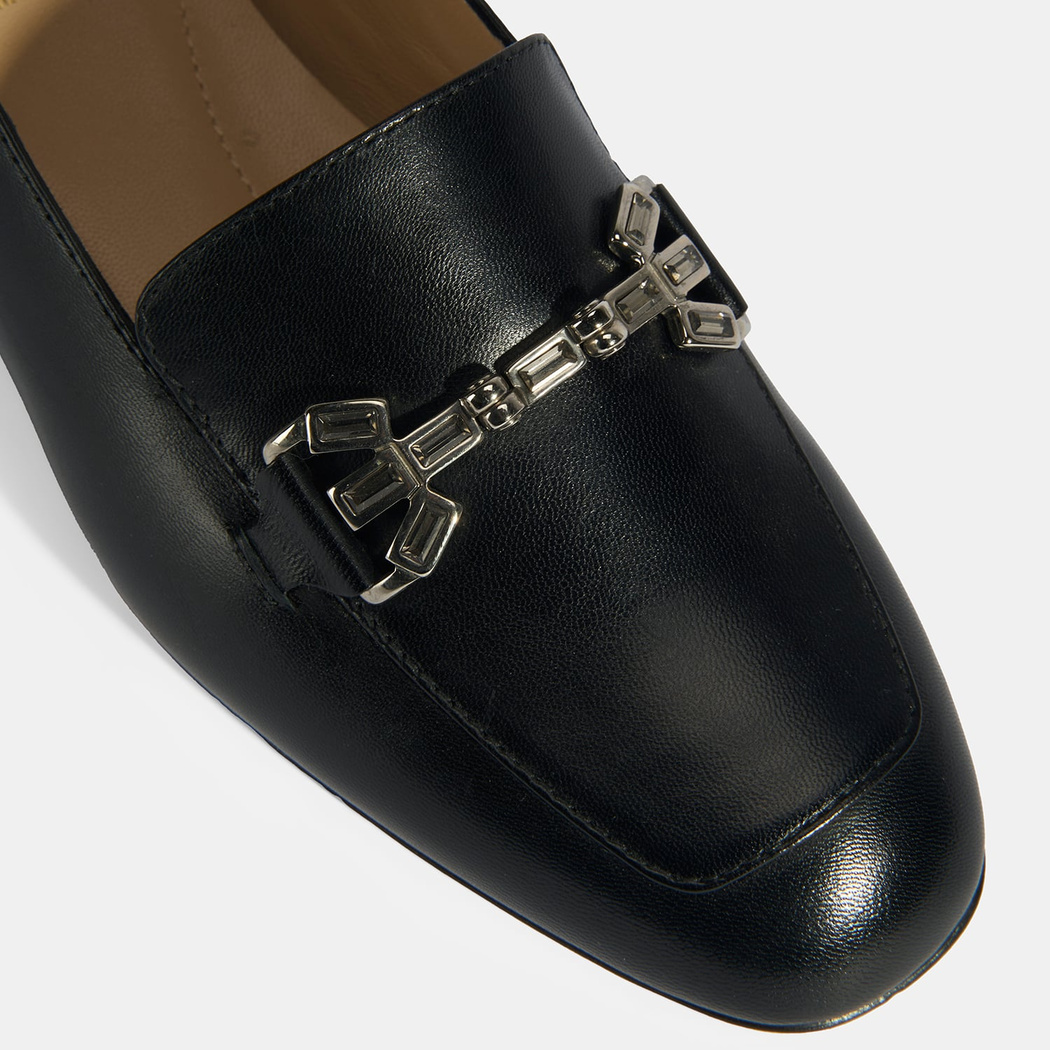 Luca Grossi Kadın Siyah Taşlı Toka Aksesuarlı Deri Loafer