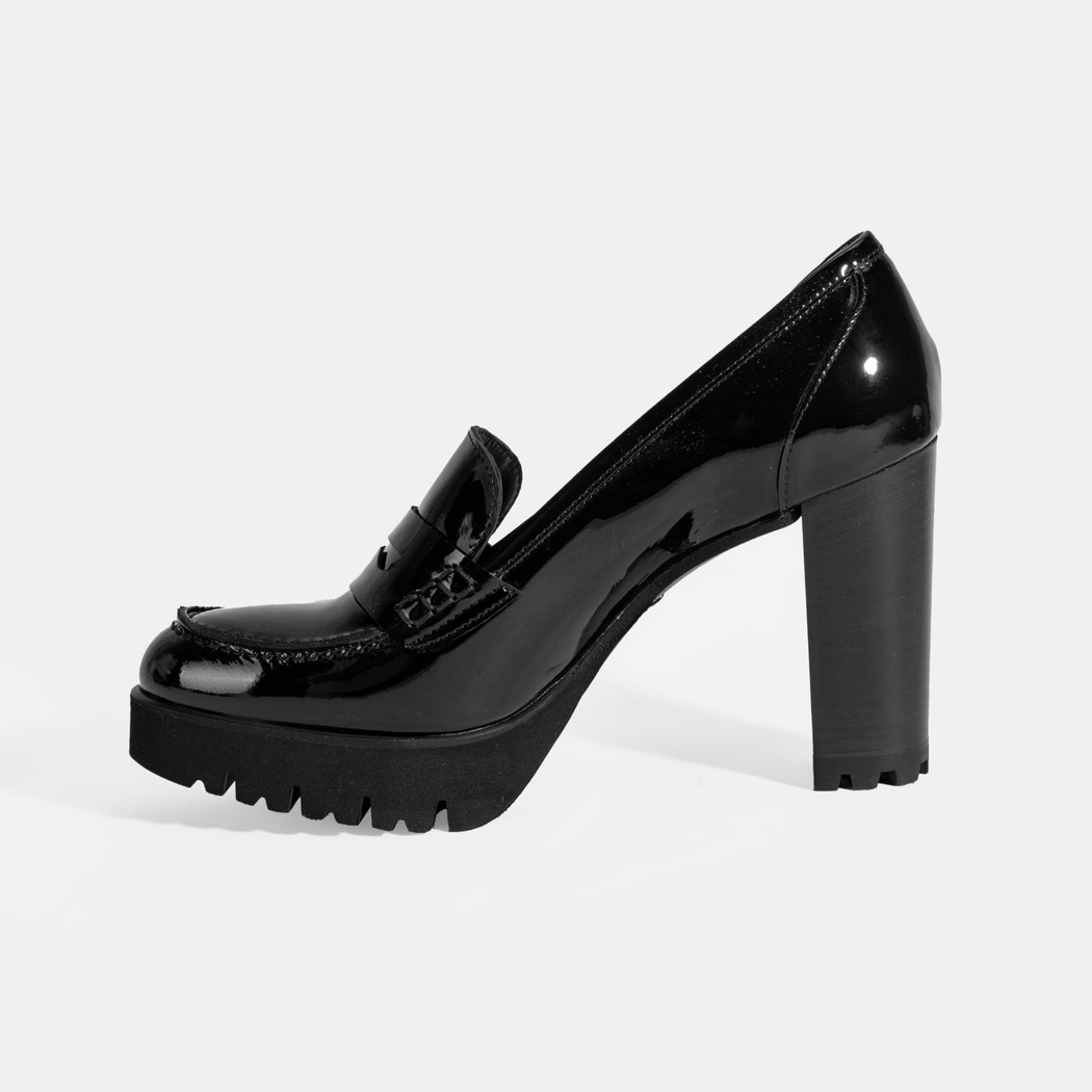 Luca Grossi Kadın Siyah Topuklu Rugan Klasik Ayakkabı