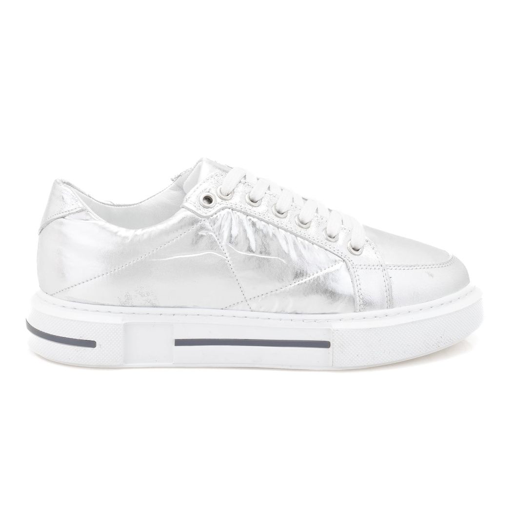 Marcala Gümüş Kadın Kapitone Deri Spor Ayakkabı