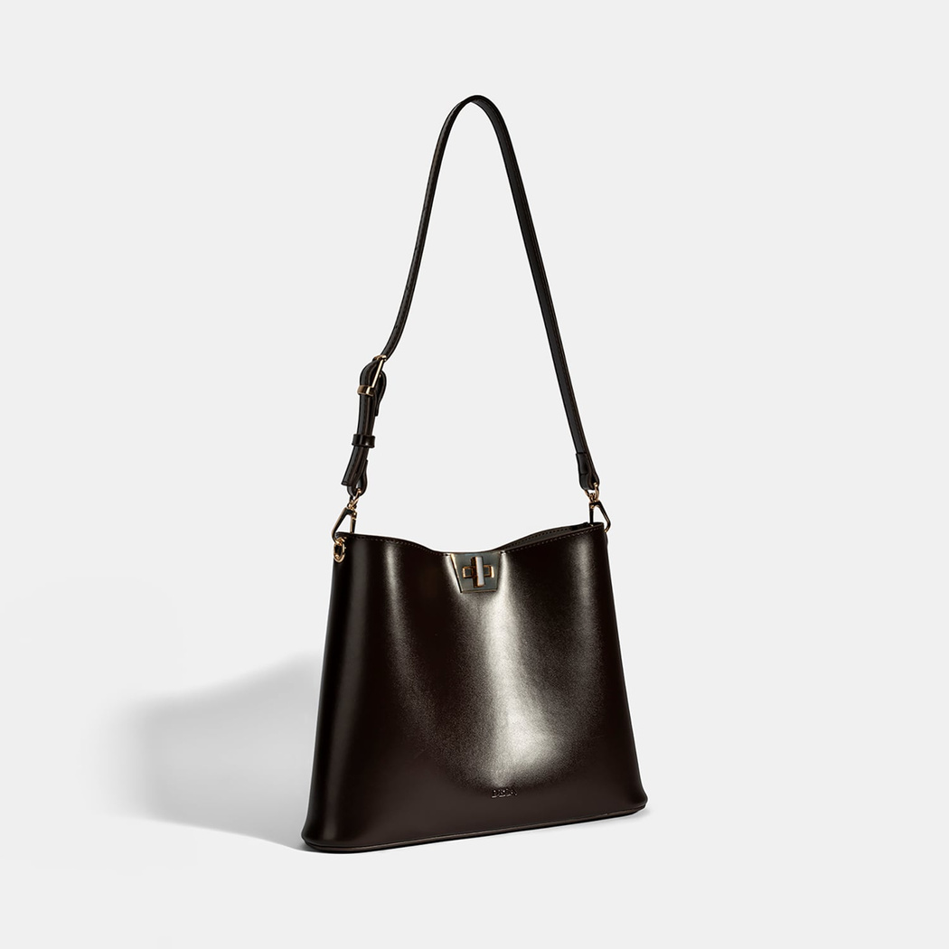 SHO-0104 AW25 KADIN OMUZ ÇANTASI