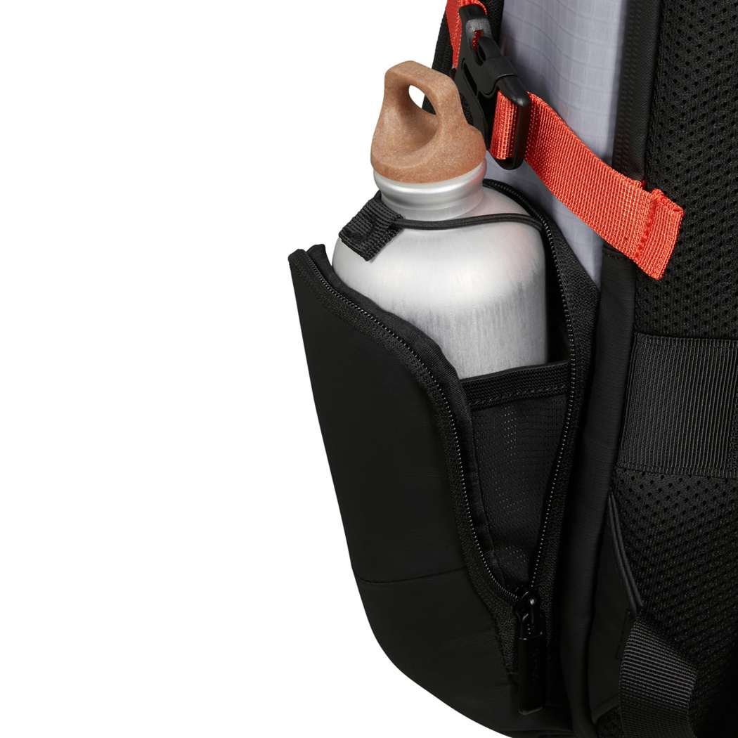 SKI1-015 BIZ2GO-BP 15.6 DAYTRIP ICED