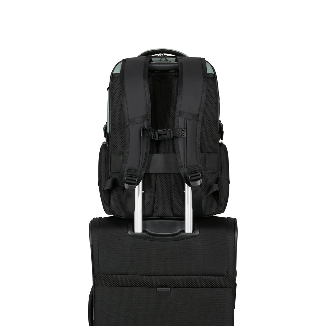 SKI1-016 BIZ2GO-BP 15.6 DAYTRIP SAGE