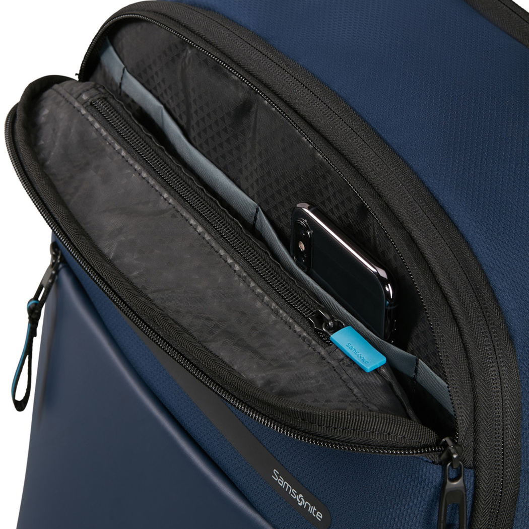 SKS6-008 MODERNY-UNDERSEAT BACKPACK M