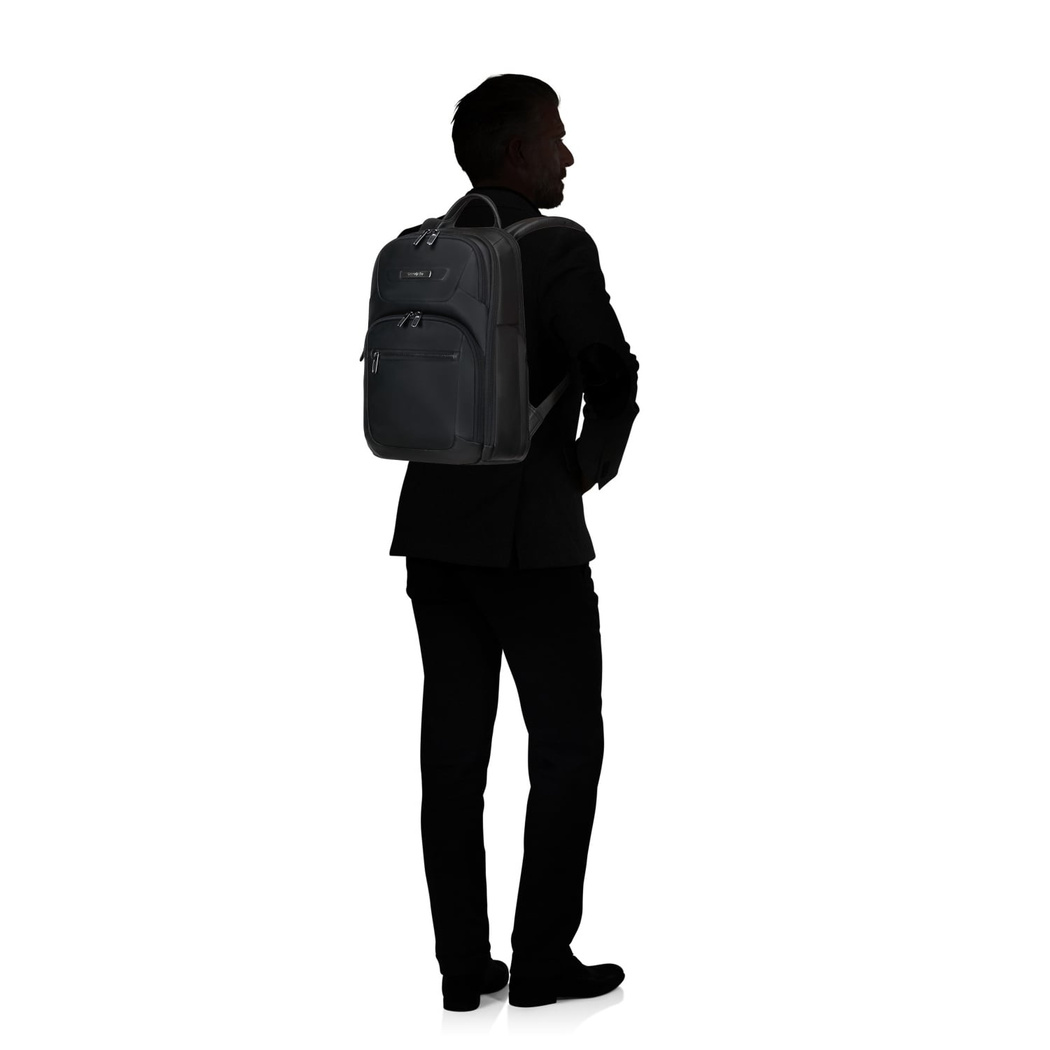 SKT5-001 PRO-DLX 6 LEATHER-BACKPACK 14.1