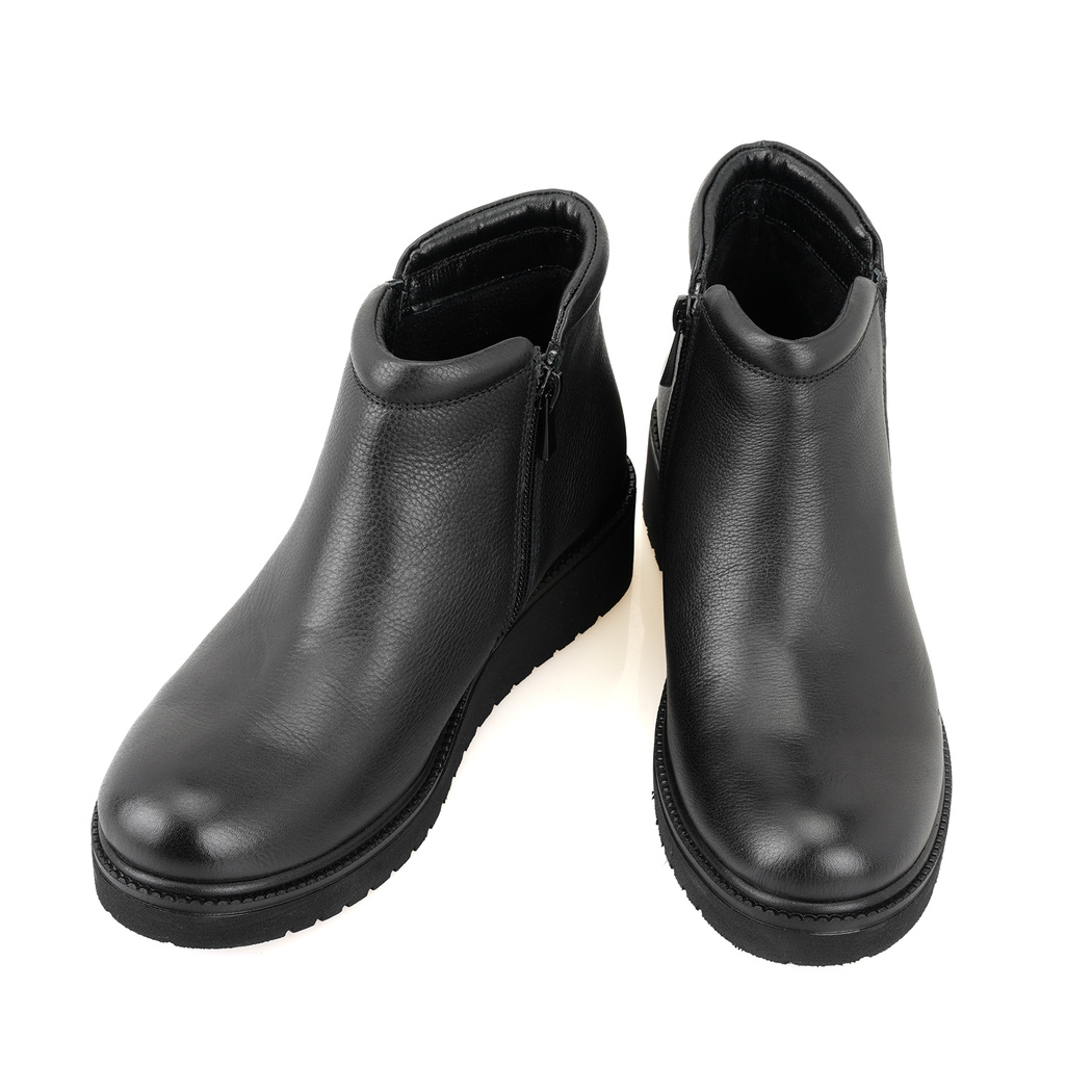 Stella Siyah Kadın Fermuarlı Deri Bot