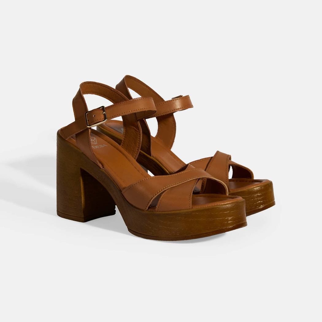 Taba Kadın Toka Detaylı Deri Sandalet