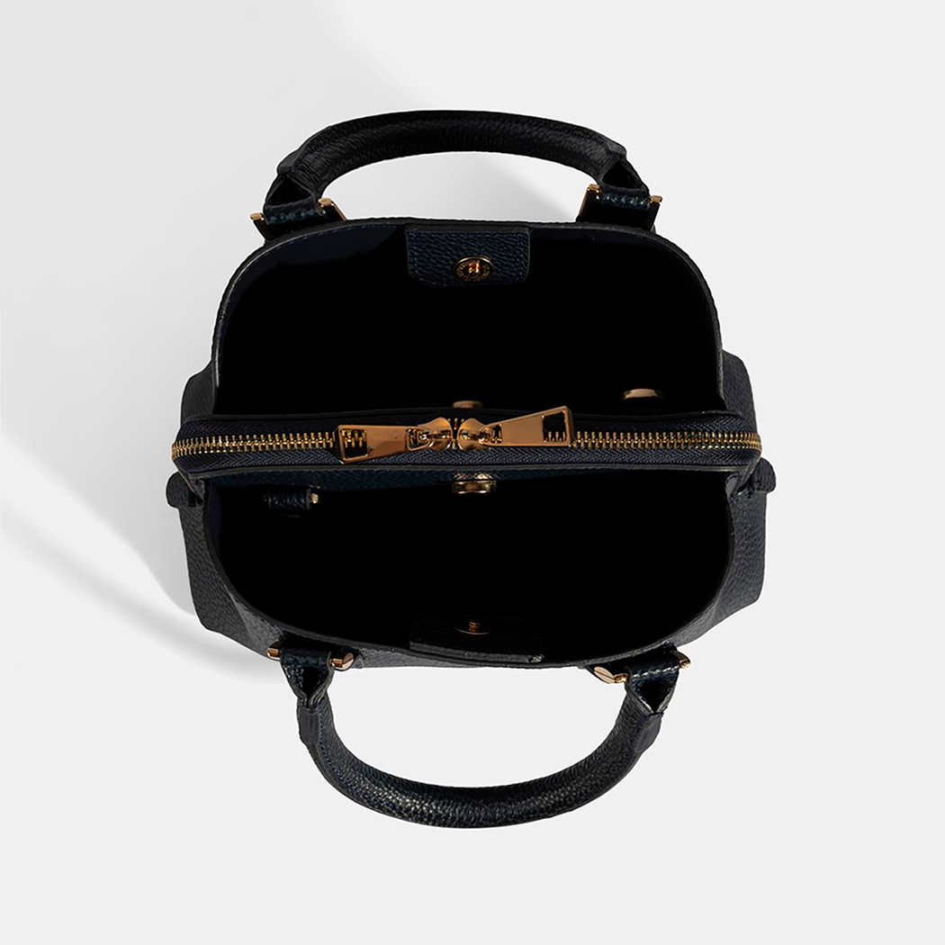 YNK-0005 AW25 KADIN OMUZ ÇANTASI