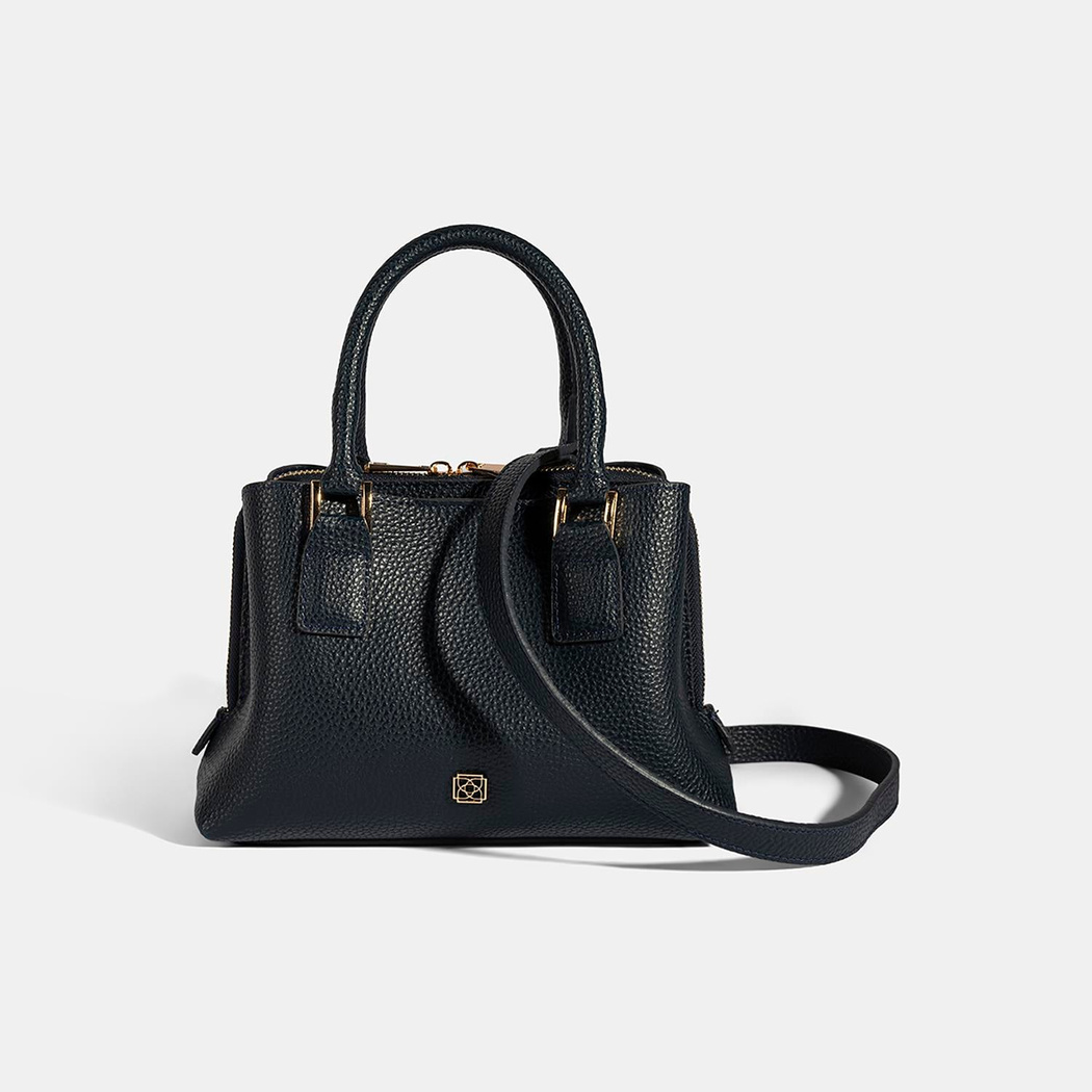 YNK-0005 AW25 KADIN OMUZ ÇANTASI