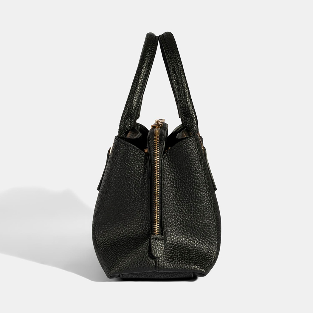 YNK-0005 AW25 KADIN OMUZ ÇANTASI