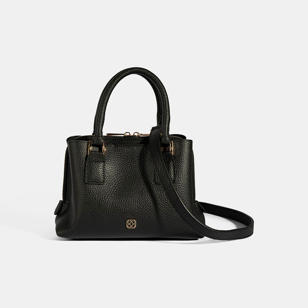 YNK-0005 AW25 KADIN OMUZ ÇANTASI