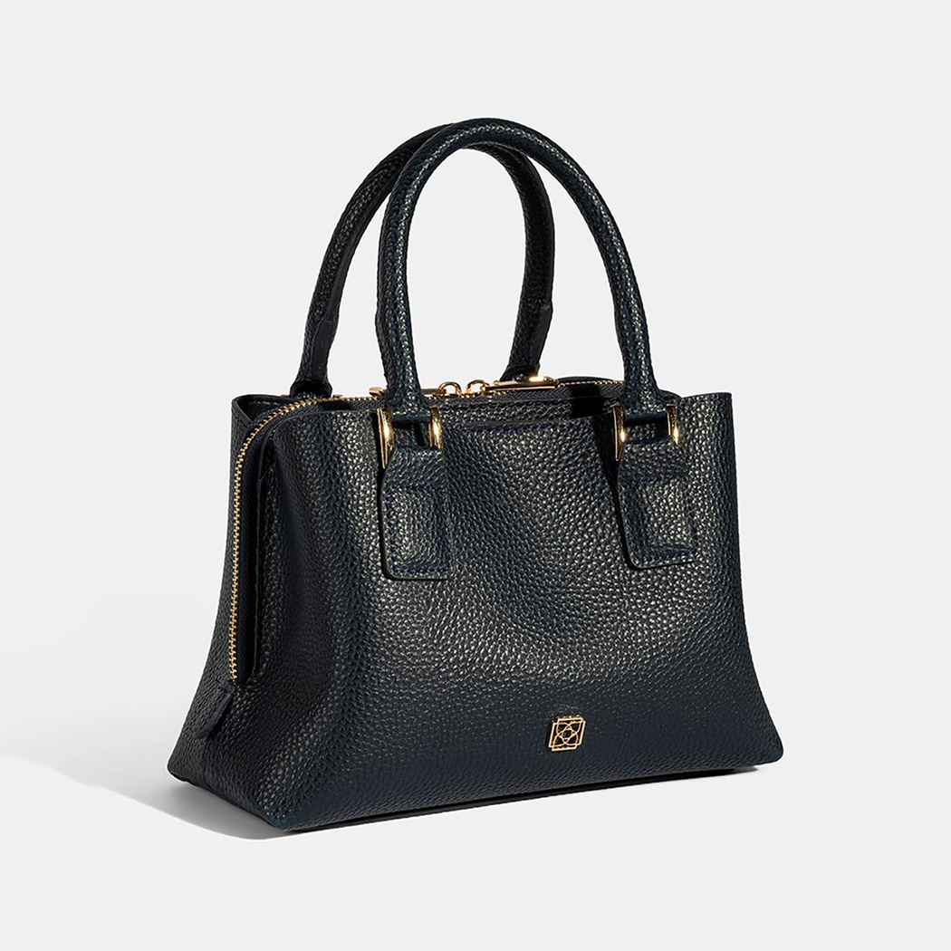 YNK-0005 AW25 KADIN OMUZ ÇANTASI