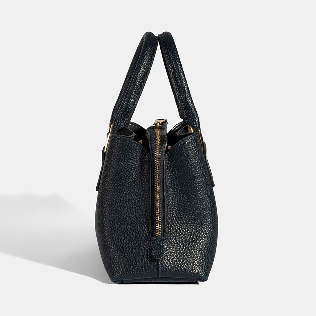 YNK-0005 AW25 KADIN OMUZ ÇANTASI