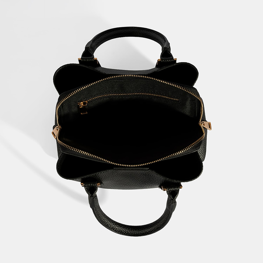 YNK-0005 SS26 KADIN EL ÇANTASI