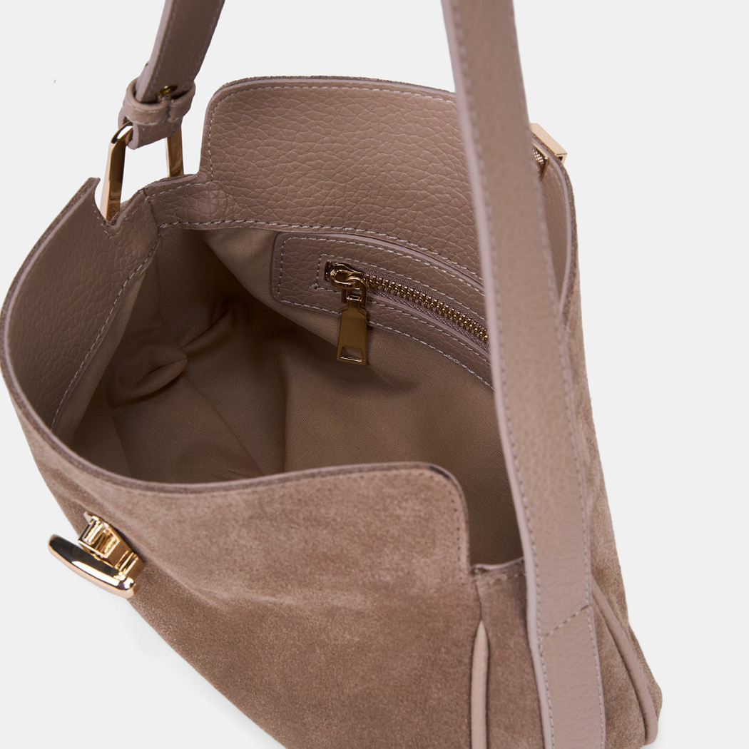 YNK-0018 SS26 KADIN OMUZ ÇANTASI