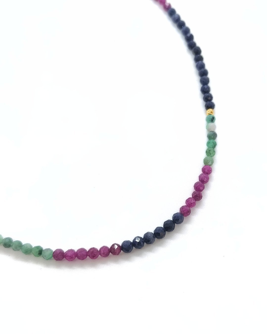 Safir Zümrüt ve Yakut Kolye - Zarafet, Öz Sevgi, Aşk ve Tutku 3 mm