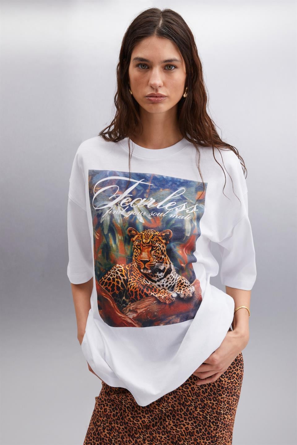 AILIS Kadın %100 Pamuk Oversize Fit  Baskılı Beyaz T-Shirt