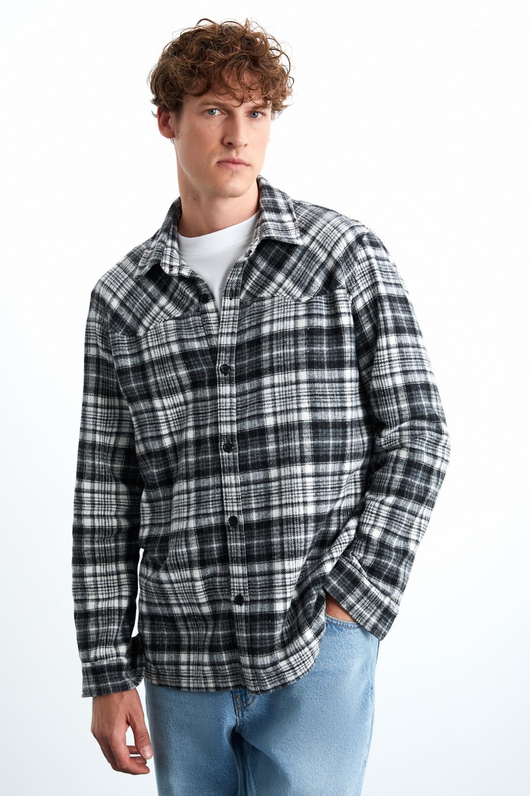 Allenı Erkek Gömlek Yaka Relaxed Fit Düğme Detaylı Sıcak Tutan Oduncu Siyah Gömlek