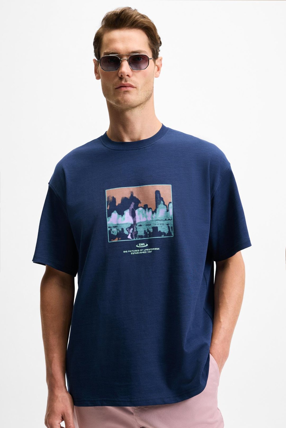 AURA Erkek Baskı Detaylı %100 Organik Pamuk Bisiklet Yaka Kısa Kol Oversize Lacivert T-Shirt