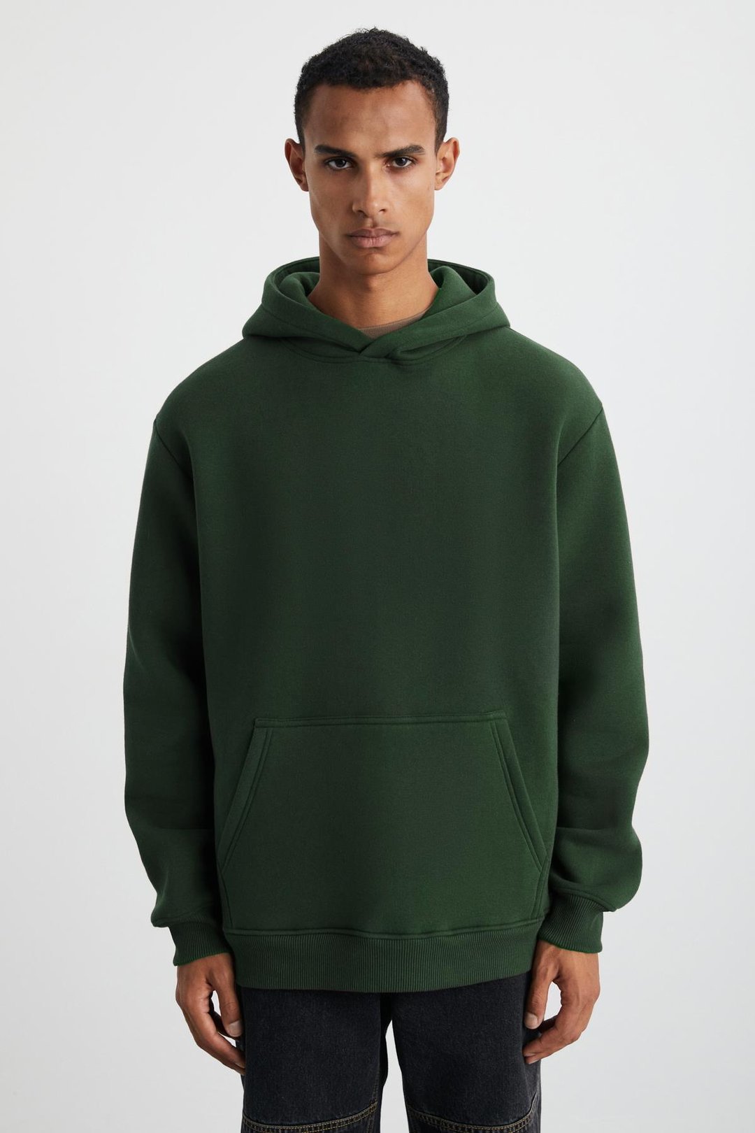 Cartmel Erkek Organik Kumaşlı İçi Polarlı Yumuşacık  Kanguru Cepli Kapüşonlu Koyu Yeşil Sweatshirt