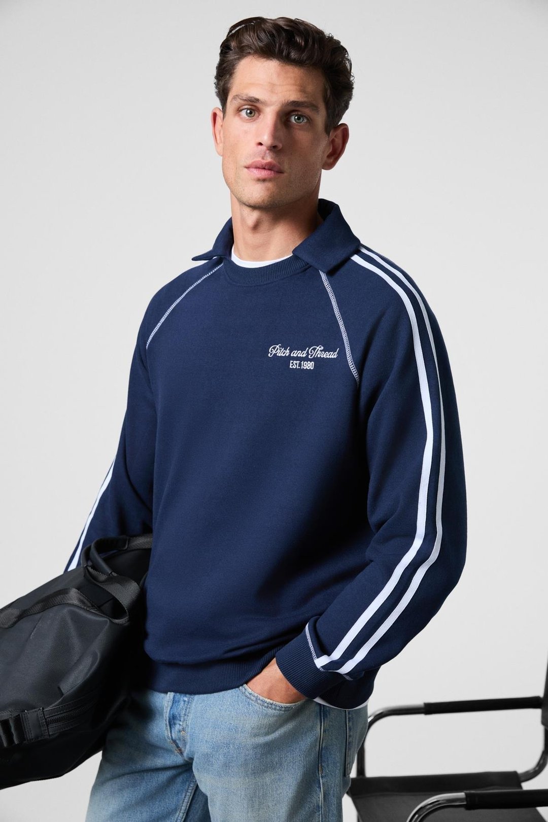 CASIMIR Erkek Göğsü Nakışlı Karyoka Dikişli Omuz Ve Kolları Şeritli Ribanalı Polo Yaka Lacivert Sweatshirt