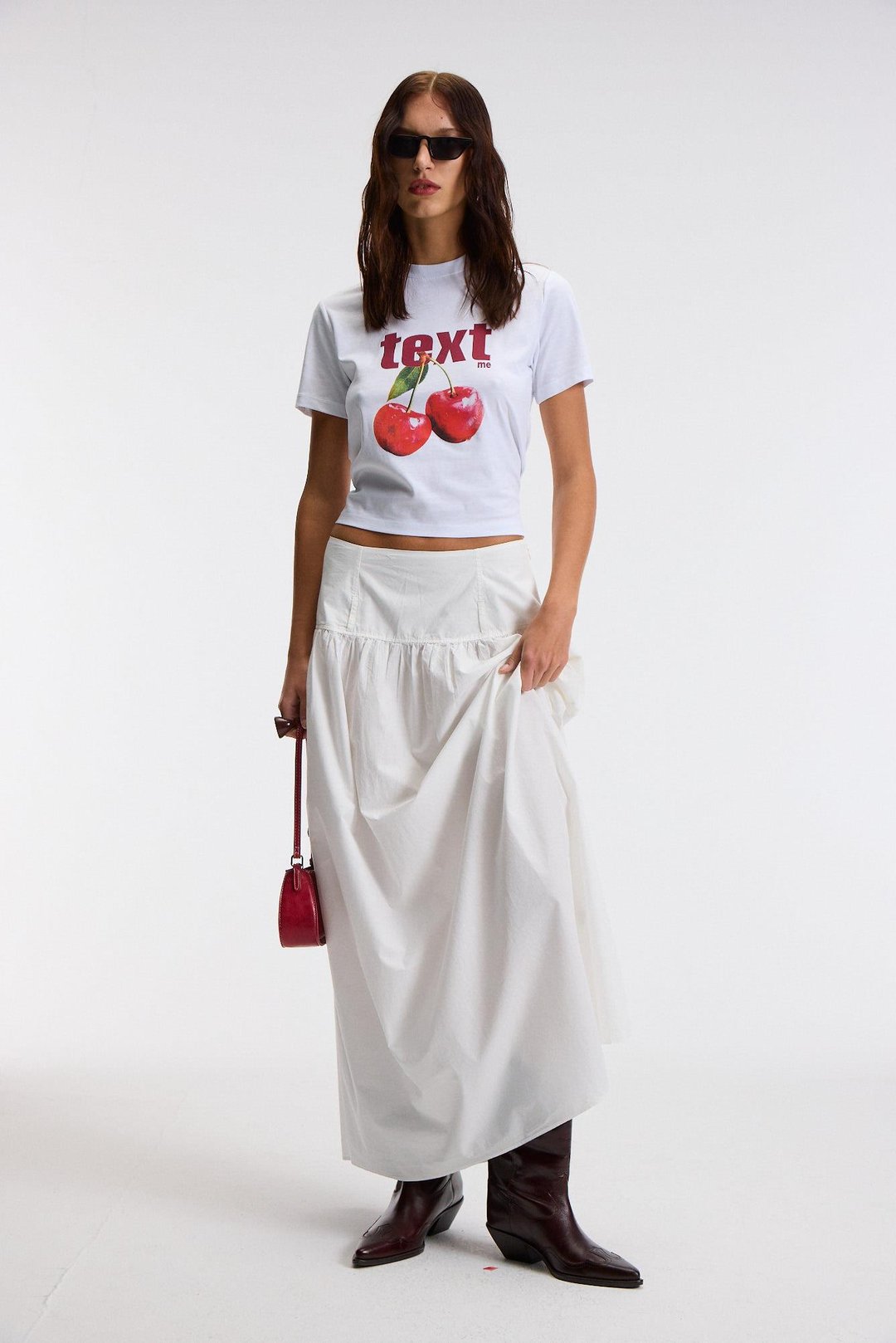 ELVERA Kadın %100 Pamuk Comfort Fit Baskılı Kısa Kollu Yuvarlak Yaka Beyaz - Desenli T-Shirt