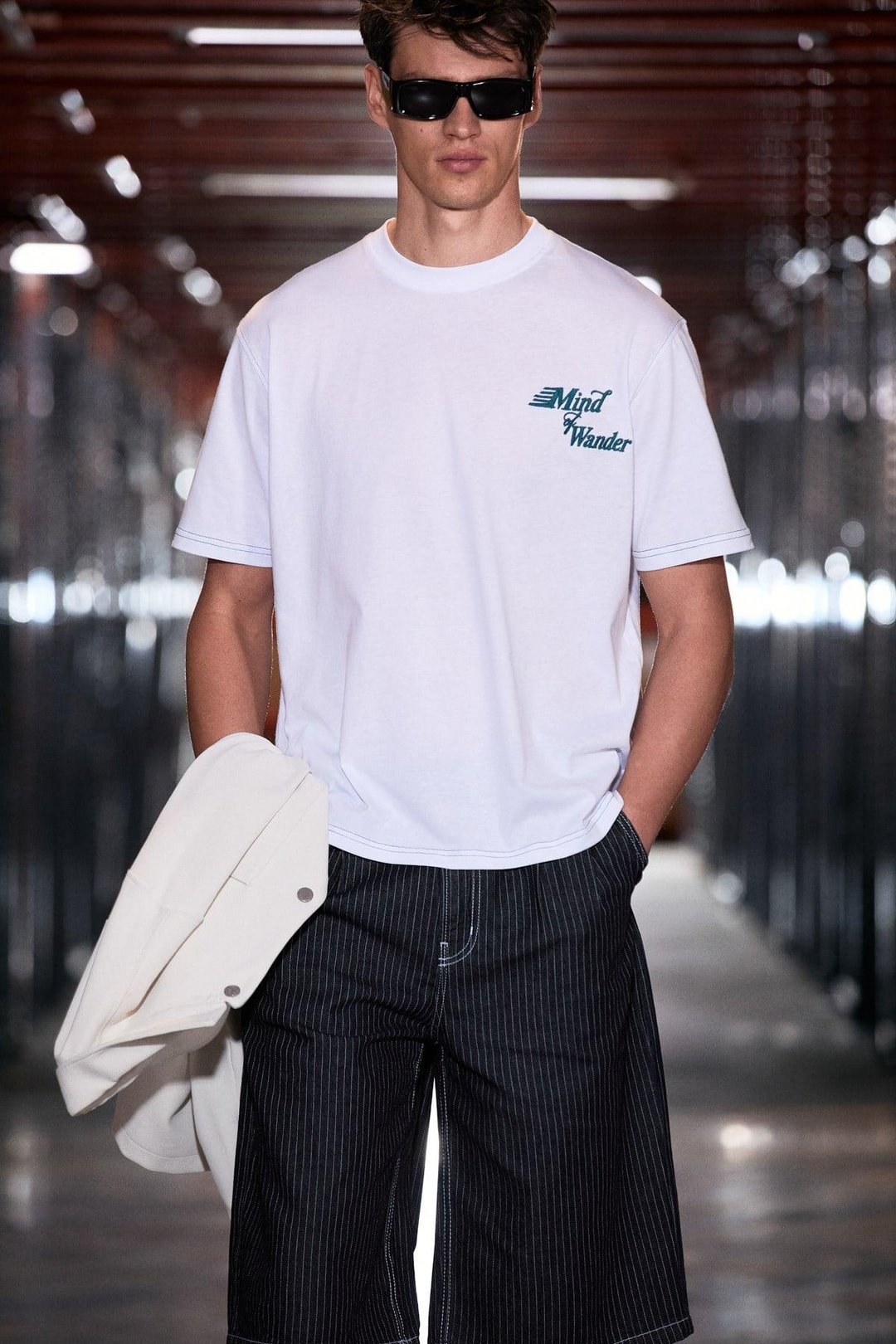 FARID Erkek %100 Organik Pamuklu Baskı Detaylı Yuvarlak Yaka Regular Fit Beyaz T-Shirt