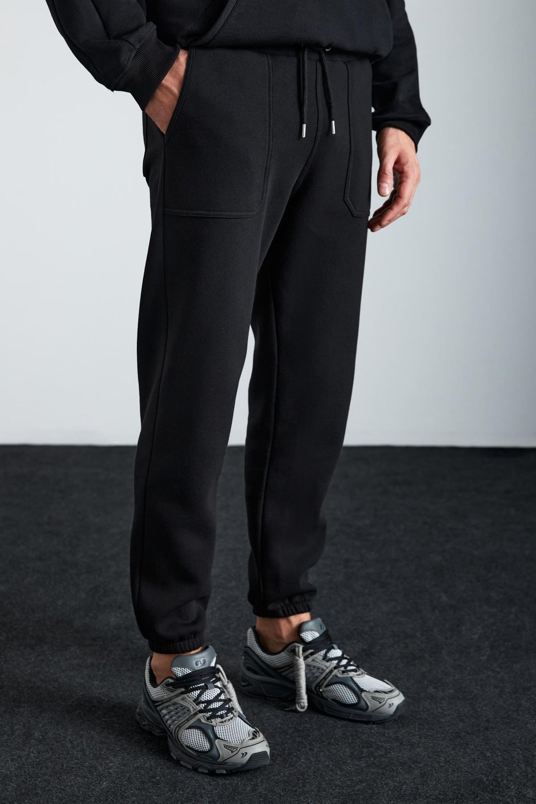 GORAN Erkek Organik Pamuklu İçi Polarlı Cepleri Üstten Paçası Lastikli Siyah Eşofman Altı