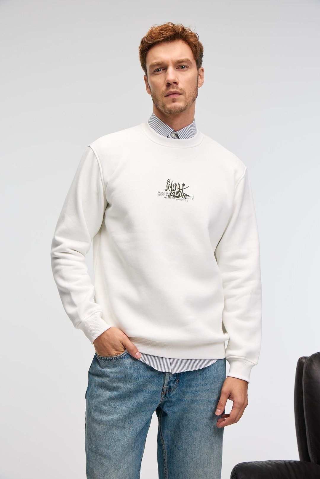 IRVING Erkek Yuvarlak Yaka Göğsü Ve Önü Regular Fit Ekru Sweatshirt