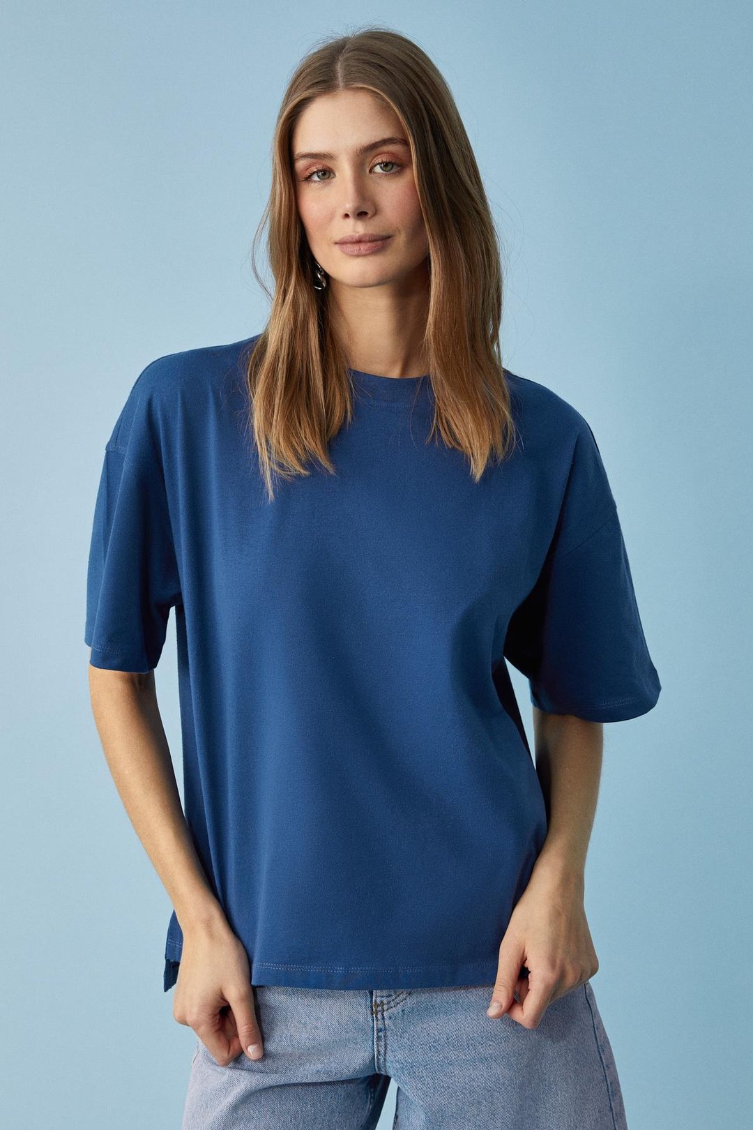 Jemmy Kadın %100 Organik Pamuk Relaxed Fit Yırtmaçlı Yuvarlak Yakalı İndigo T-Shirt