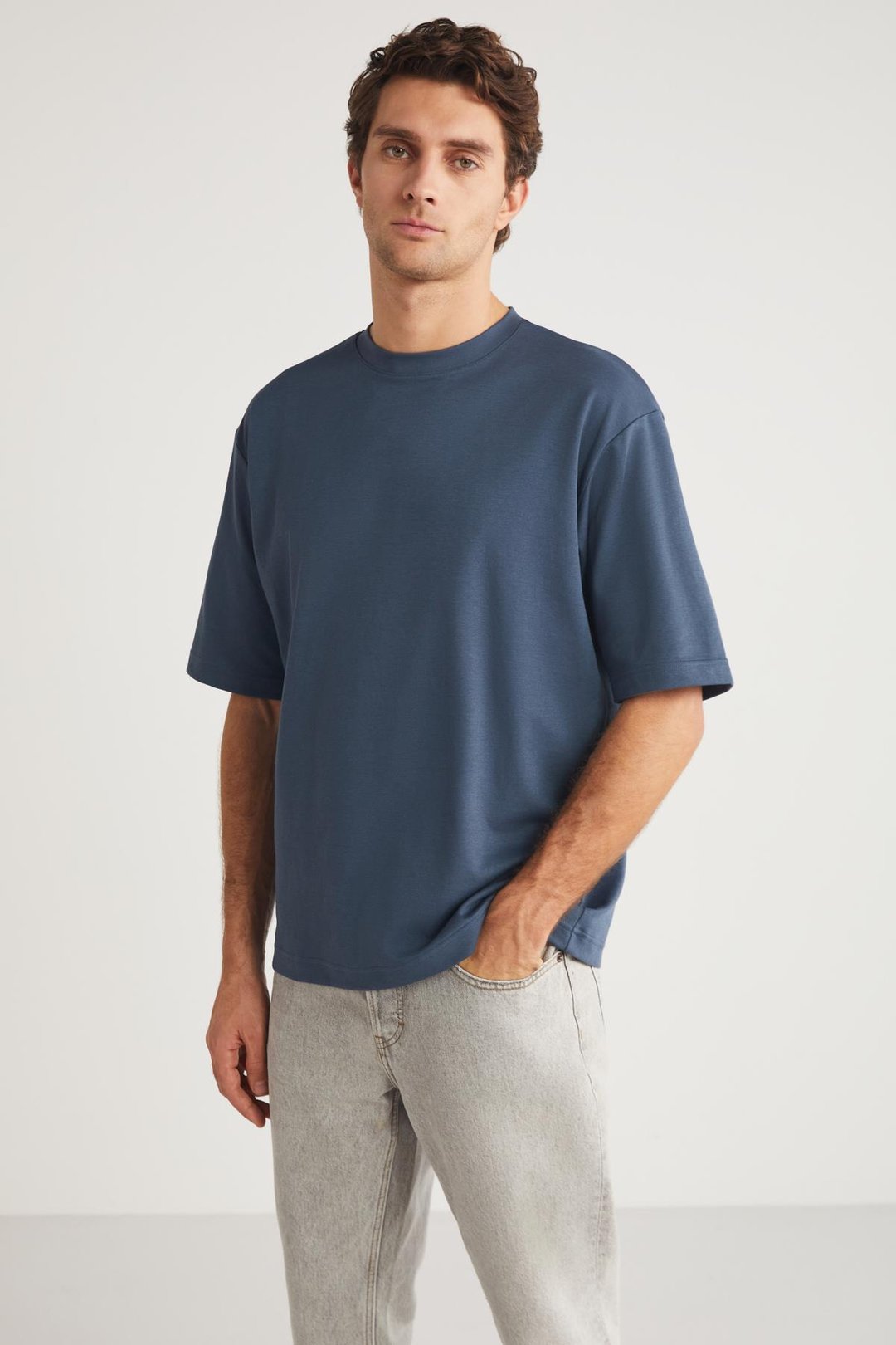 JOEL Erkek %100 Organik Pamuklu Kalın Kumaşlı Özel Dokulu Etiket Detaylı Oversize İndigo T-Shirt