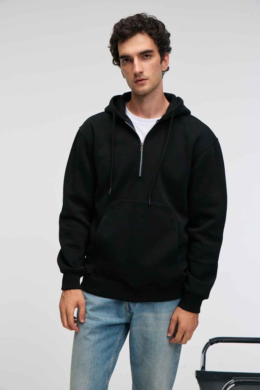 JUSTUS Erkek Kapüşonlu Kanguru Cepli Fermuar Yakalı Siyah Sweatshirt