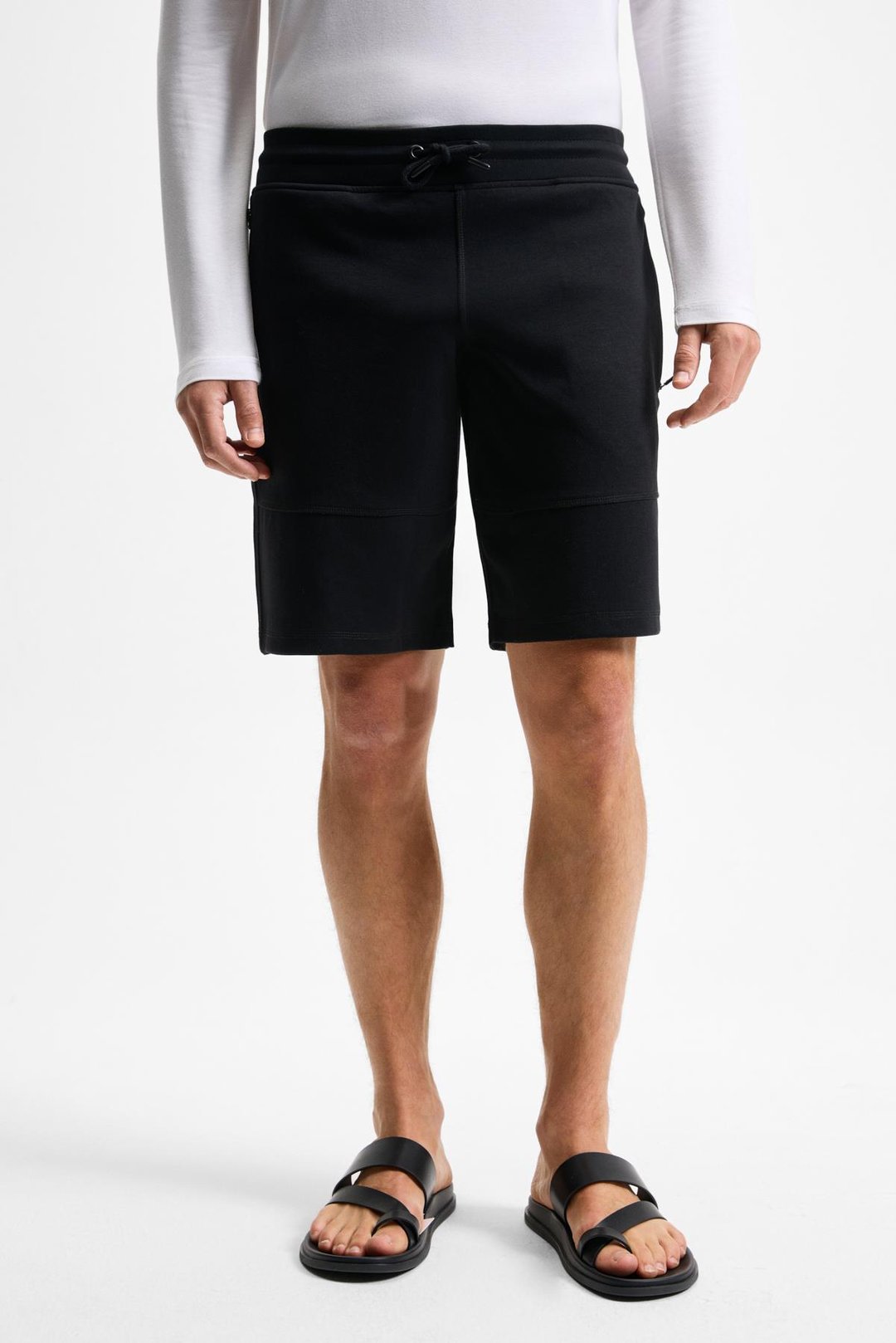 KONSA Erkek Beli Lastikli Kordonlu Yanları Fermuarlı Cepli Relaxed Fit Siyah Şort & Bermuda
