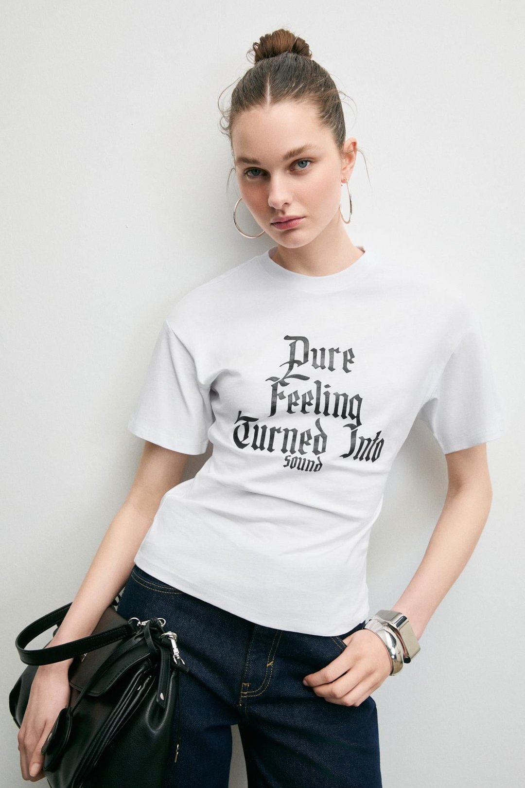 LAVINYA Kadın Yumuşak Kumaşlı %100 Pamuk Baskı Detaylı Beyaz T-Shirt