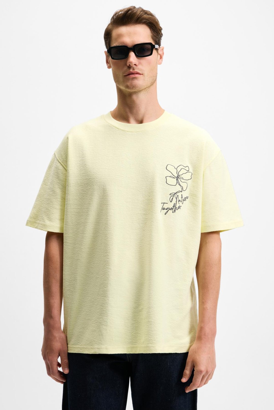 OURFLOW Erkek Nakış Detaylı %100 Organik Pamuk Bisiklet Yaka Kısa Kollu Oversize Sarı T-Shirt