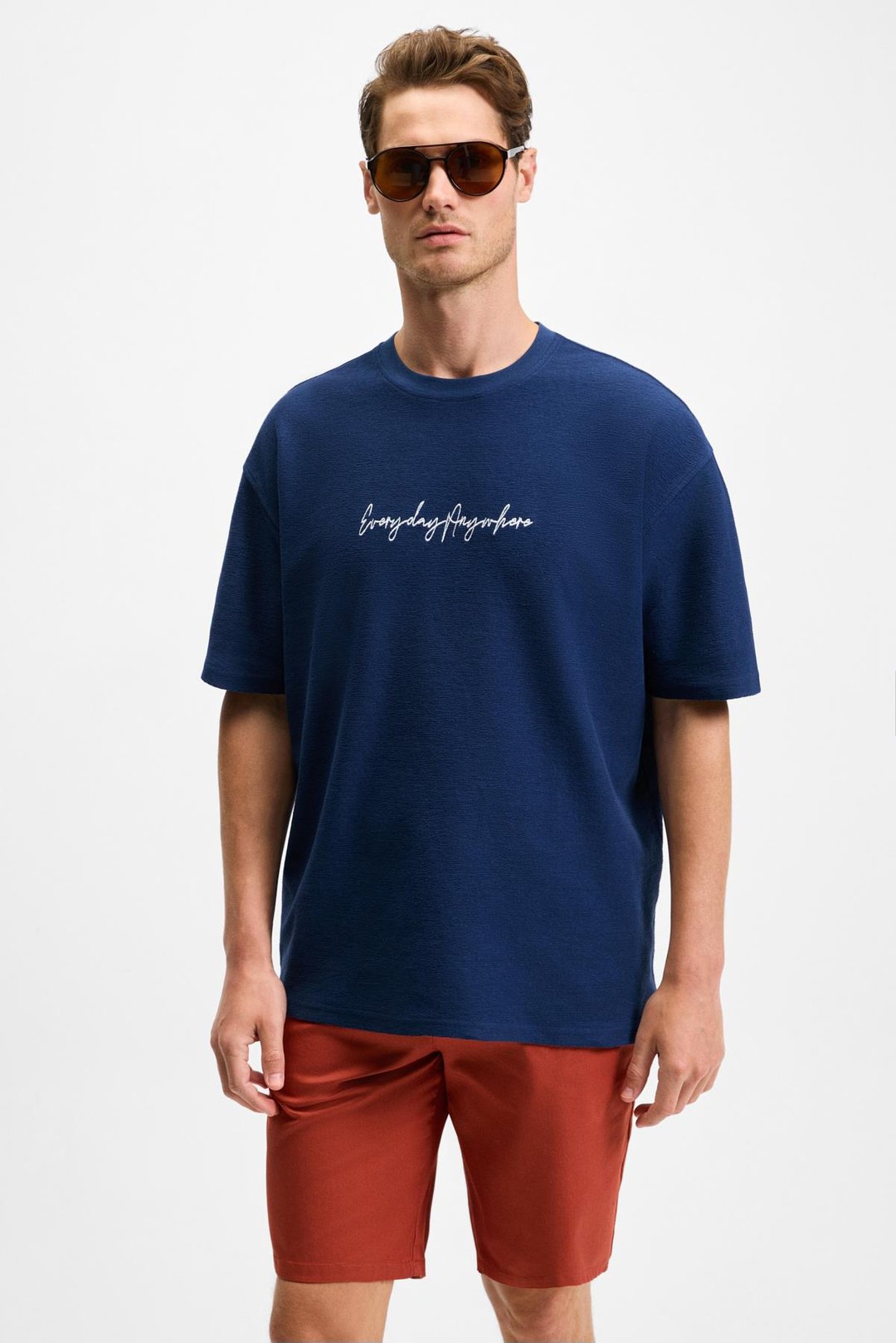 OURFLOW Erkek Nakış Detaylı %100 Organik Pamuk Bisiklet Yaka Kısa Kollu Oversize Lacivert T-Shirt