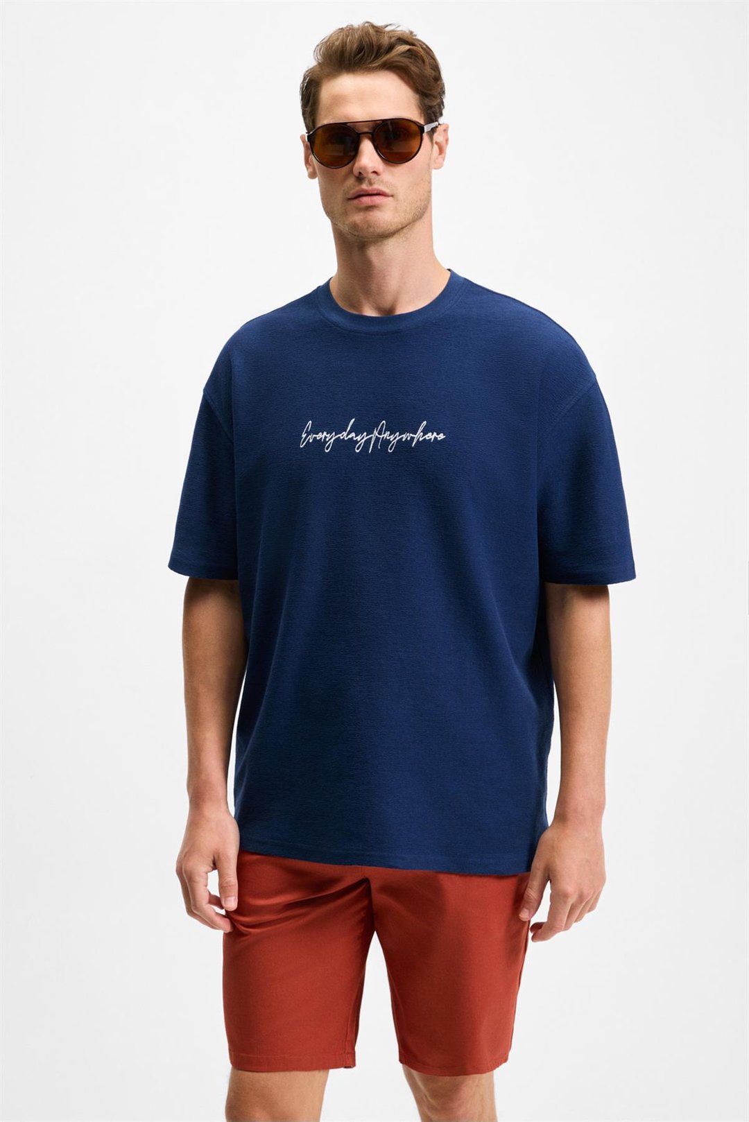 OURFLOW Erkek Nakış Detaylı %100 Organik Pamuk Bisiklet Yaka Kısa Kollu Oversize Lacivert T-Shirt