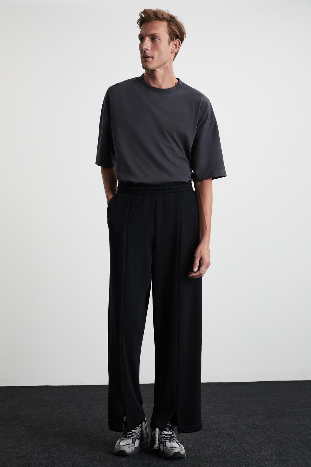 PAVELKA Basic Regular Siyah Tekli Eşofman Altı