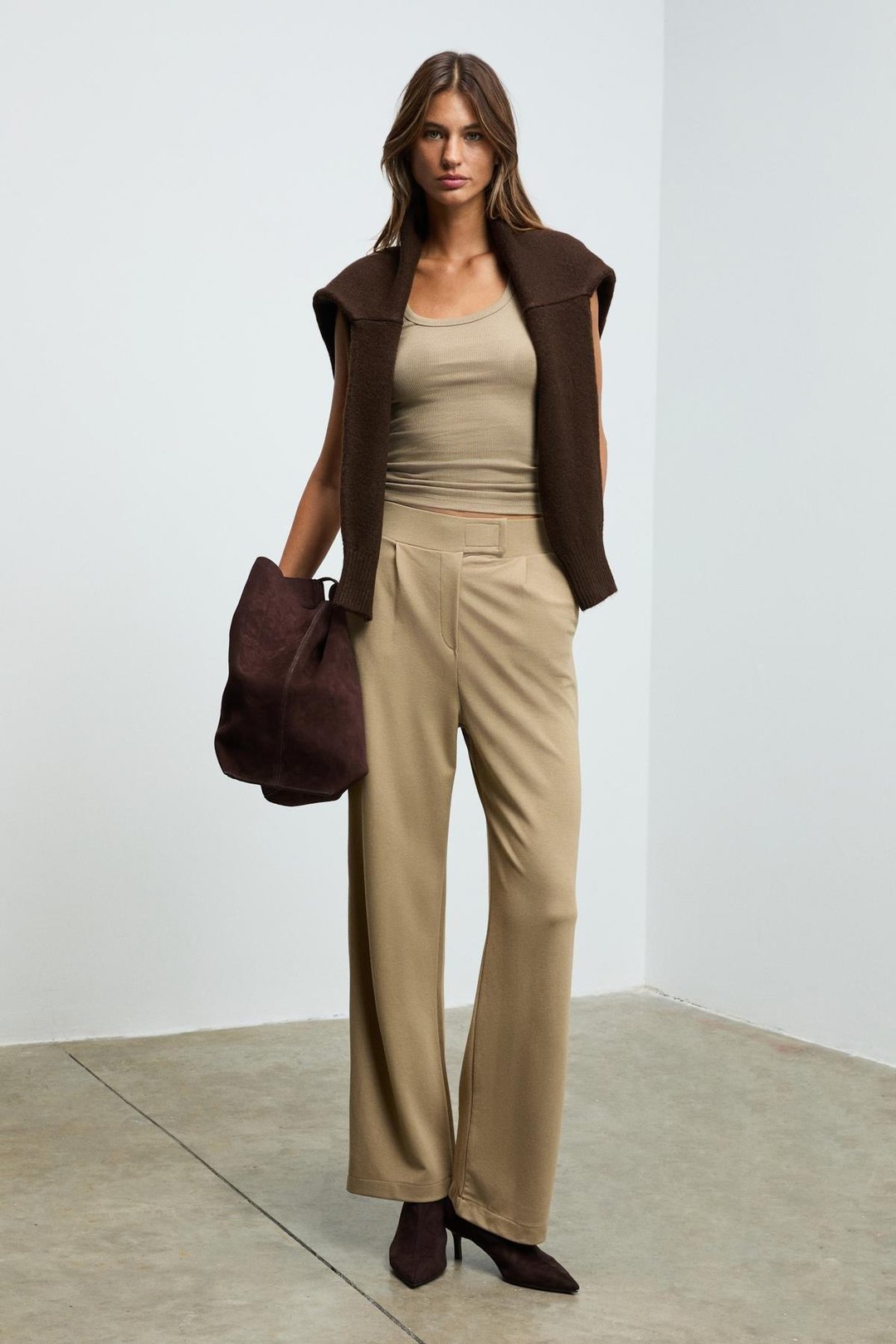 PHALIERA Kadın Esnek Kumaşlı Rahat Kalıp Cırt Kapamalı Bej Pantolon