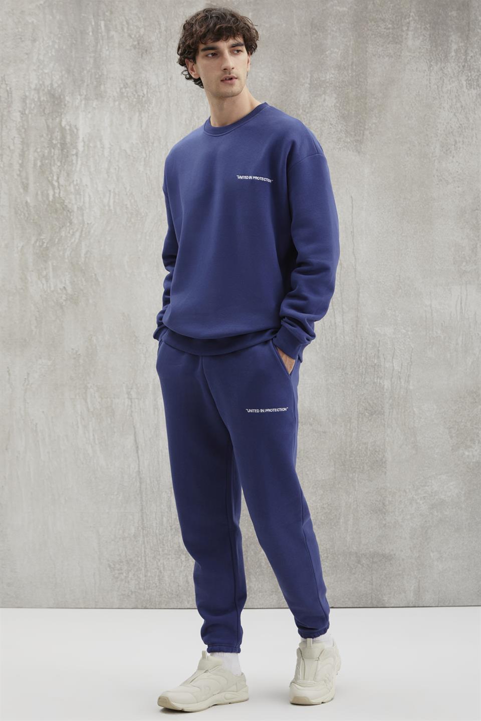 Raırok Erkek İçi Polarlı Comfort Bej Oversize Nakışlı Lacivert Sweatshirt