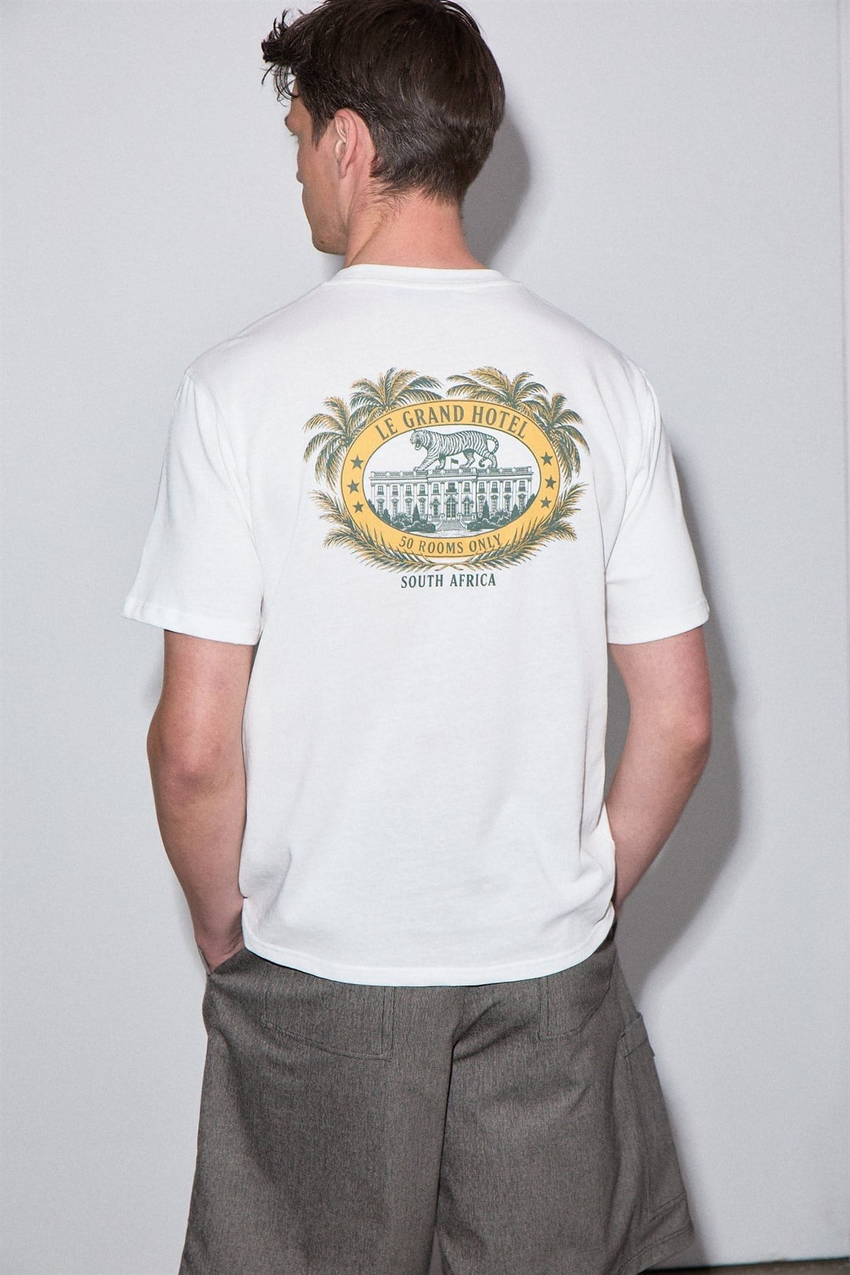 ROOMY Erkek %100 Organik Pamuklu Yuvarlak Yakalı Baskı Detaylı Comfort Fit Beyaz T-Shirt