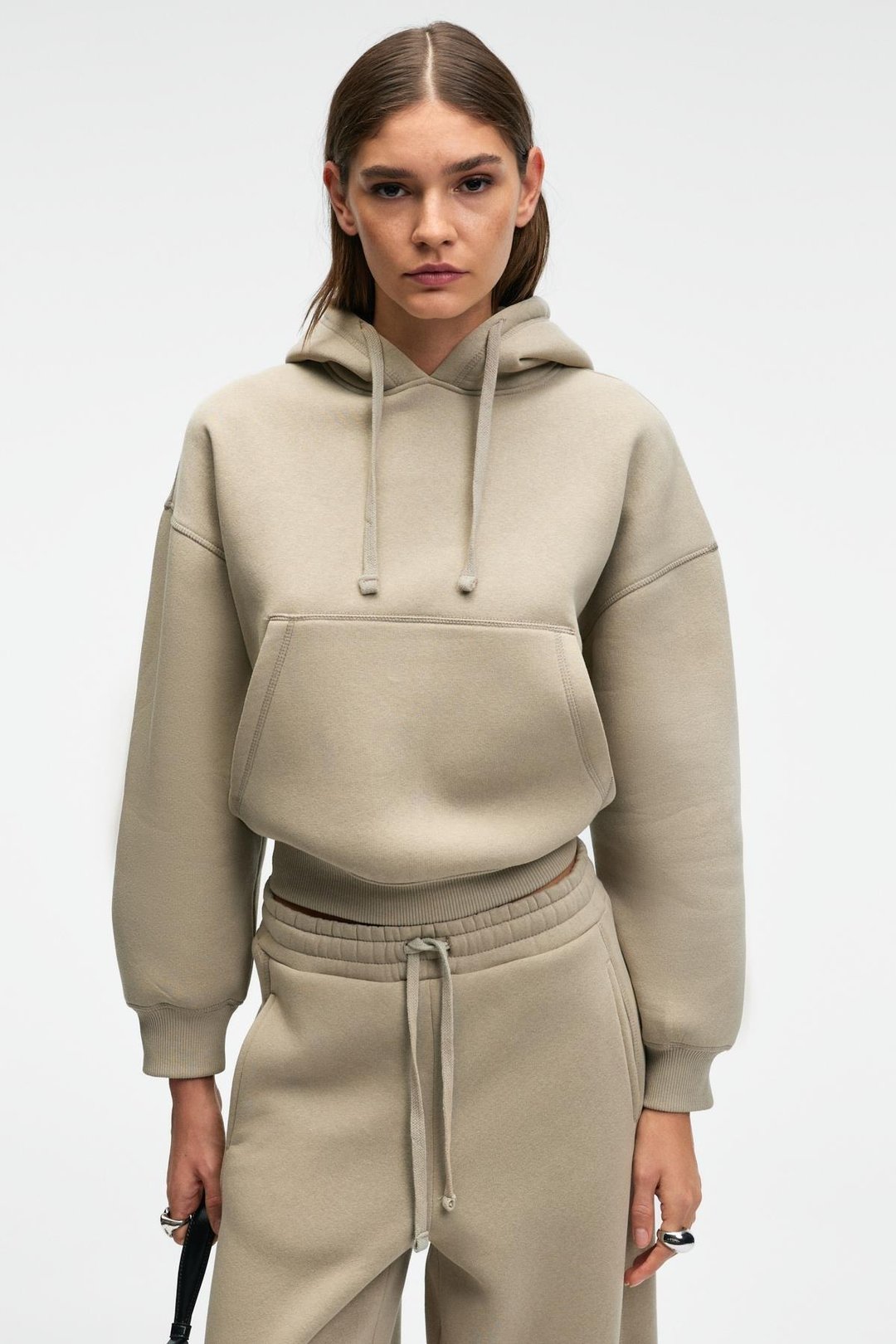 SELENE Kadın Kapüşonlu Kangru Cepli Regular Fit Taş Rengi Sweatshirt