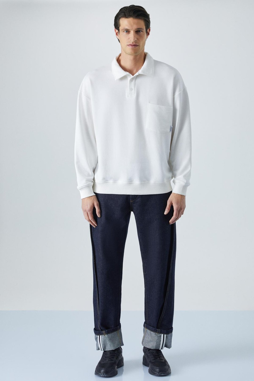 SIMPLYFY Erkek Polo Yaka Uzun Kollu Oversize Düğmeli Beyaz T-Shirt