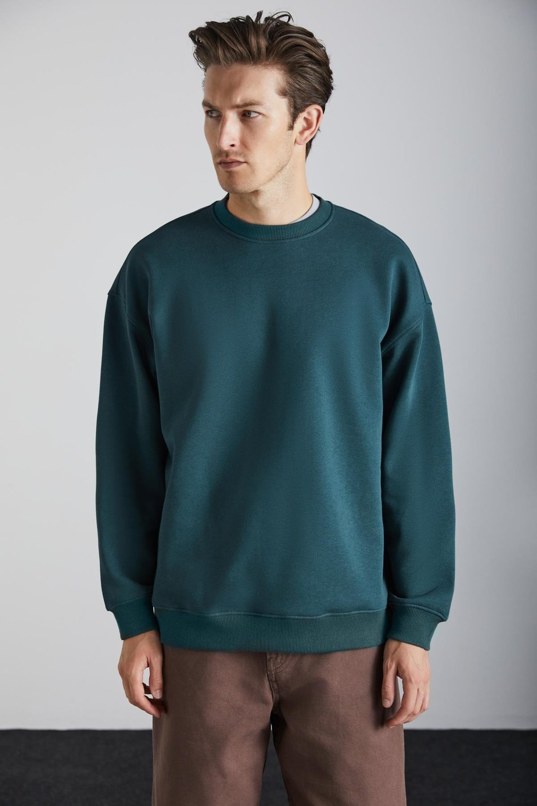 Stephan Erkek Yumuşacık Kumaşlı Organik Pamuklu Oversize Fit Yuvarlak Yakalı Koyu Yeşil Sweatshirt