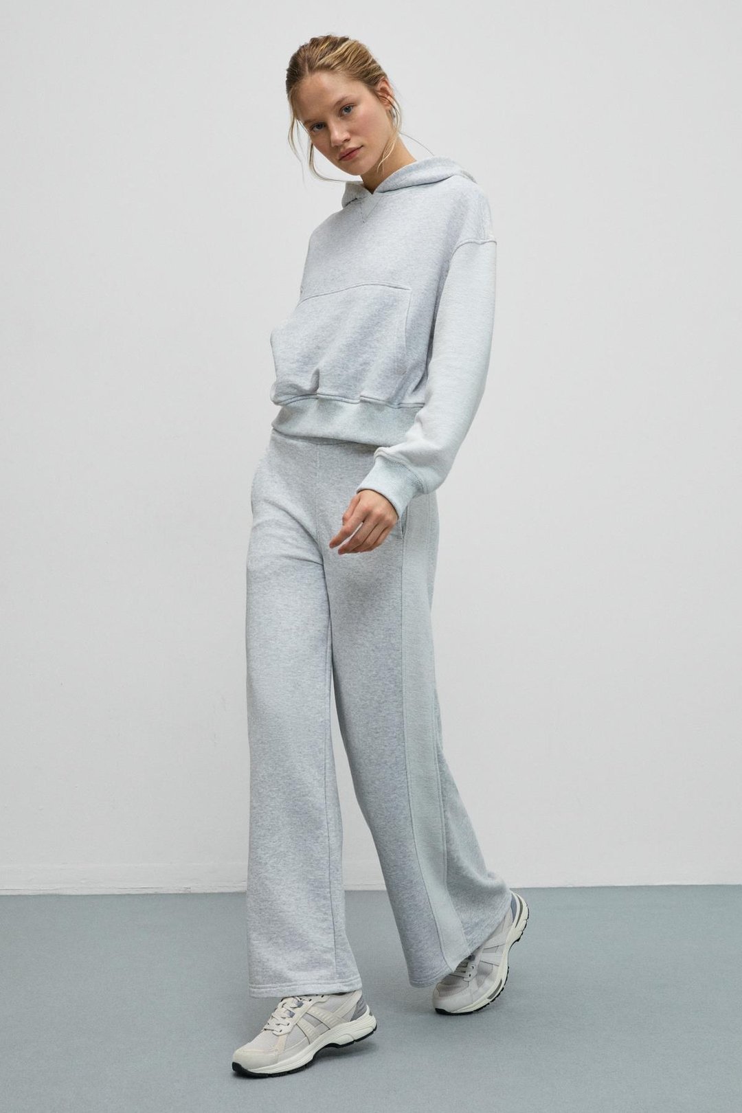 TANSY Kadın Kolları Kumaşın Tersinden Yapılmış Kapüşonlu Relaxed Fit Grimelanj Sweatshirt