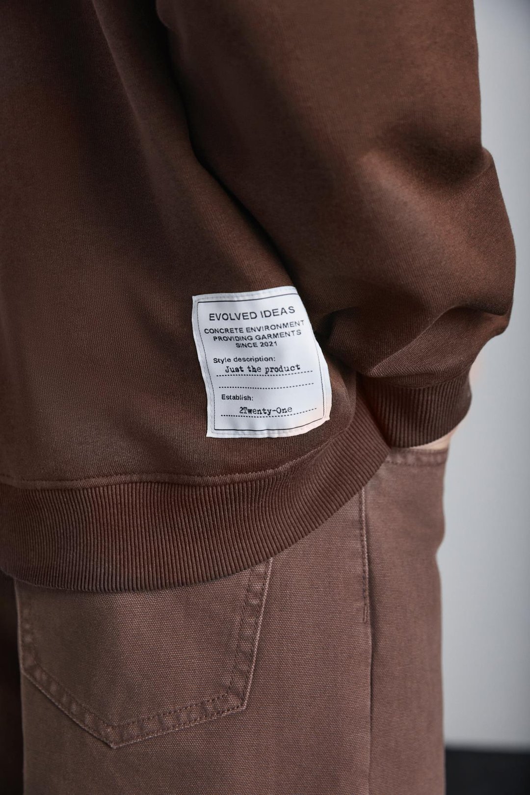 TOKYO Erkek Içi Polarlı Yumuşacık Organik Pamuklu Arka Etiket Detaylı Oversize Kahverengi Sweatshirt