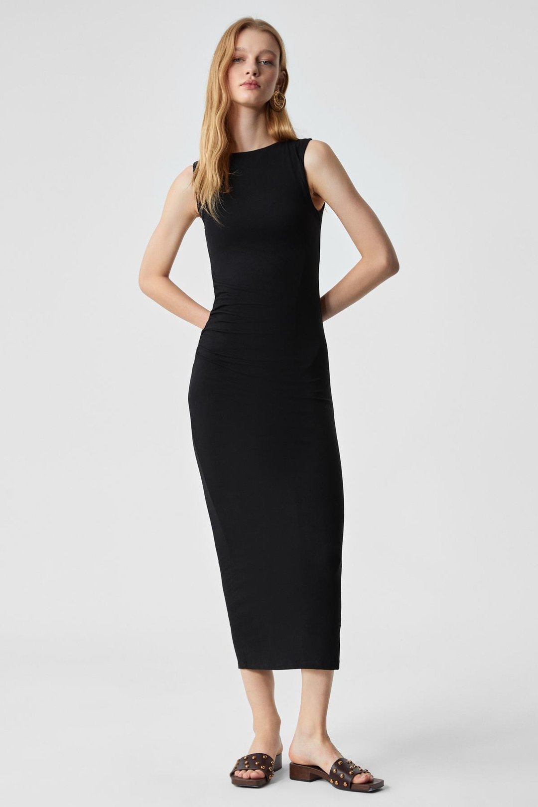 UWEN Kadın Slim Kayık Yaka Kolsuz İnce Astarlı Uzun Siyah Elbise