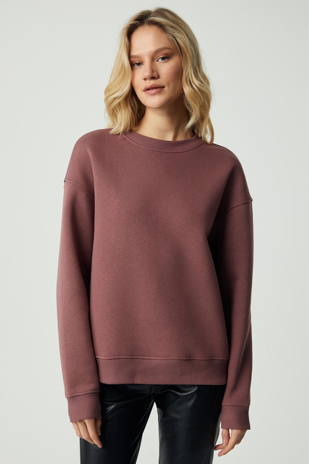 VANELTINA Kadın Organik Pamuklu Yumuşacık İçi Polarlı Yuvarlak Yakalı Mürdüm Sweatshirt